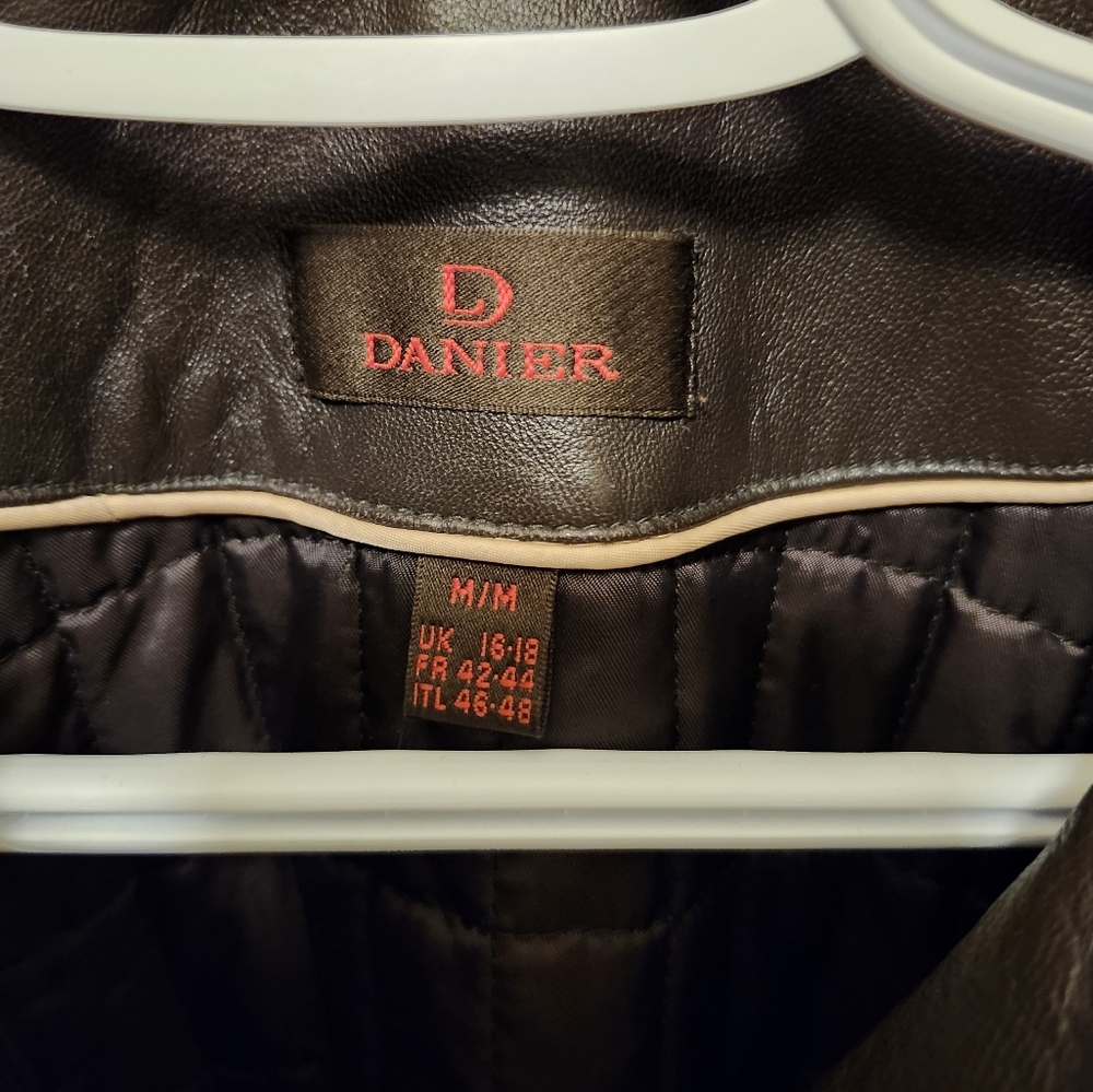 DANIER 100% Leather Jacket, Brown, Gently Preloved, Size M - Picture 2 of 5